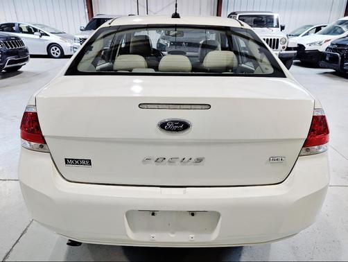 2010 Ford Focus SEL