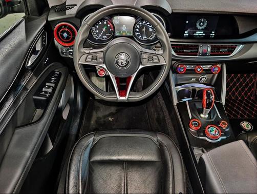 Red 2019 Alfa Romeo Stelvio Base