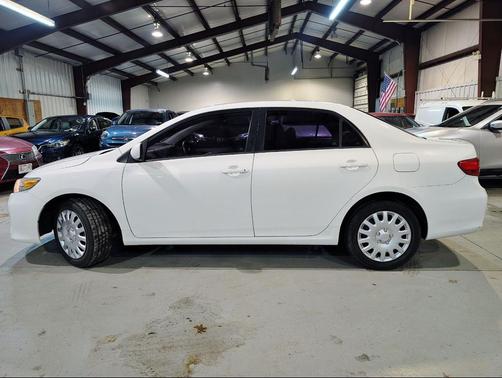 White 2012 Toyota Corolla LE