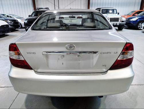 2003 Toyota Camry LE V6