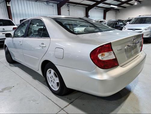 2003 Toyota Camry LE V6