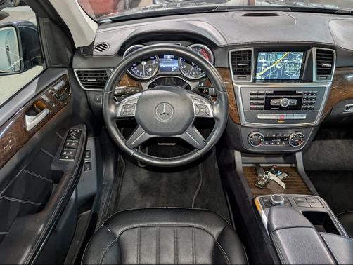 Gray 2013 Mercedes-Benz GL-Class 4MATIC GL 450