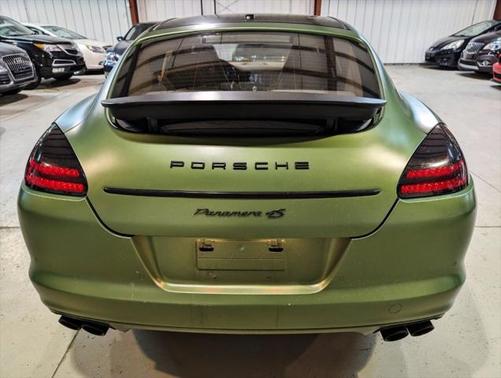2011 Porsche Panamera 4S