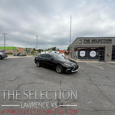 Obsidian 2018 Lexus ES 350 Base