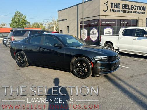 2017 Dodge Charger SE