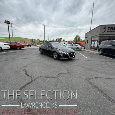 Super Black 2021 Nissan Altima 2.5 SV