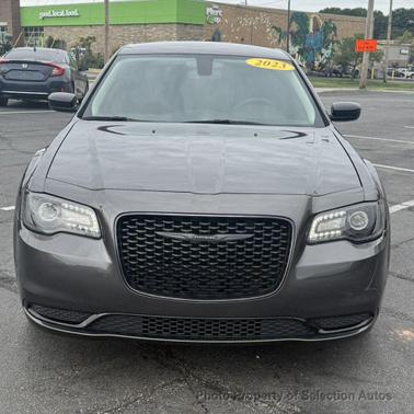 Granite Crystal Metallic Clearcoat 2023 Chrysler 300 Touring