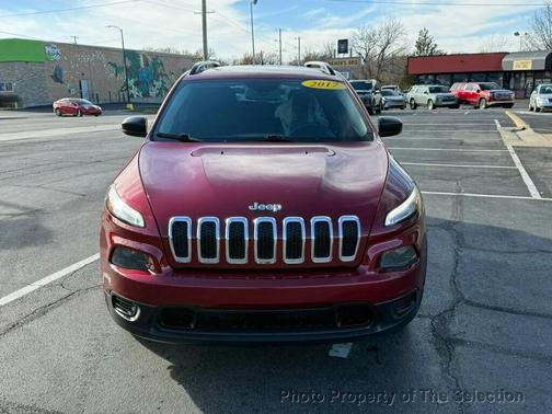 2017 Jeep Cherokee Sport