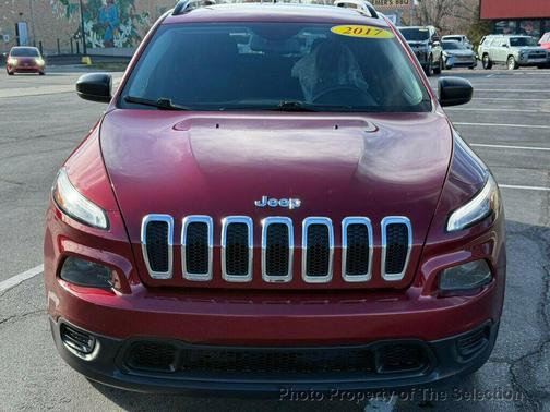 2017 Jeep Cherokee Sport