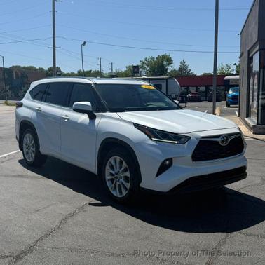 Wind Chill Pearl 2022 Toyota Highlander Limited