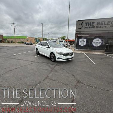 Pure White 2019 Volkswagen Jetta 1.4T SE