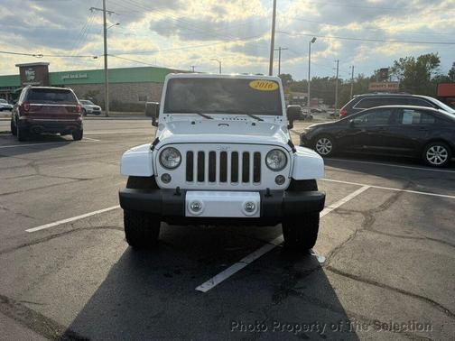 2016 Jeep Wrangler Unlimited Sahara