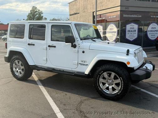 2016 Jeep Wrangler Unlimited Sahara