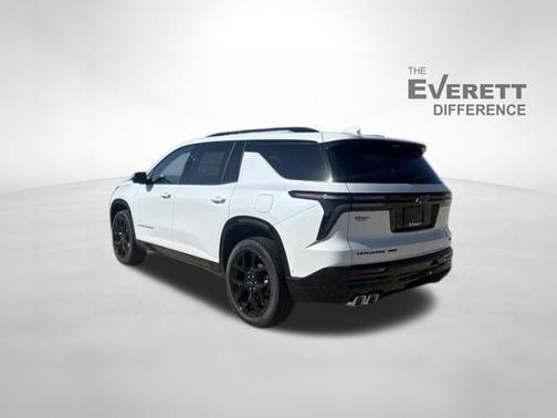 Polar White Tricoat 2026 Chevrolet Traverse RS