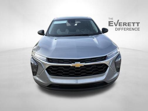 Sterling Gray Metallic 2026 Chevrolet Trax LS