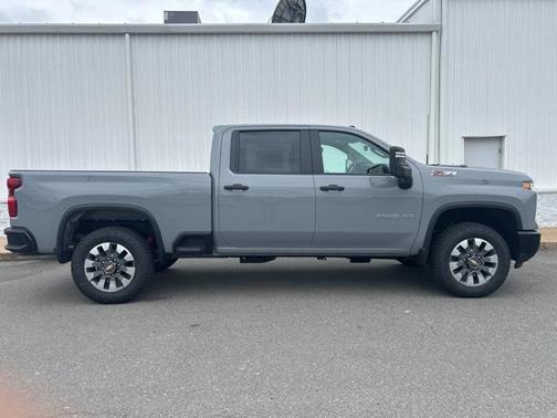 2025 Chevrolet Silverado 2500 Custom