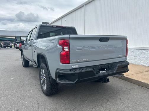 2025 Chevrolet Silverado 2500 Custom