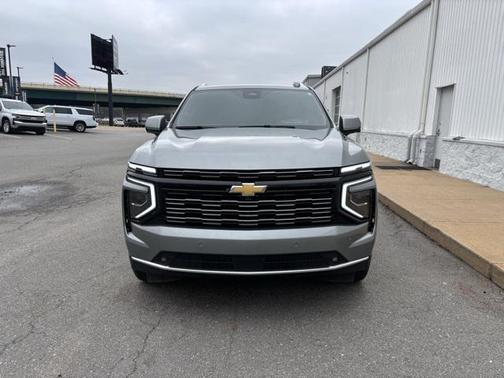 2025 Chevrolet Suburban 4WD High Country