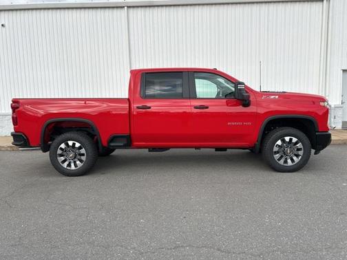 2025 Chevrolet Silverado 2500 Custom