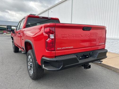 2025 Chevrolet Silverado 2500 Custom