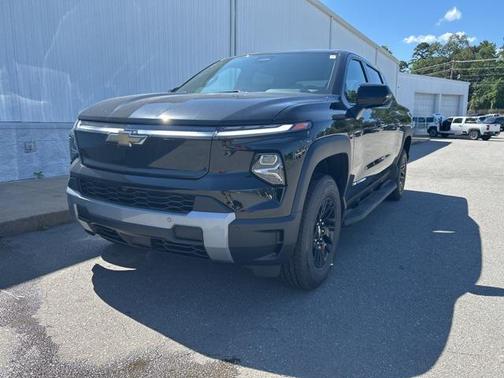 2025 Chevrolet Silverado EV LT