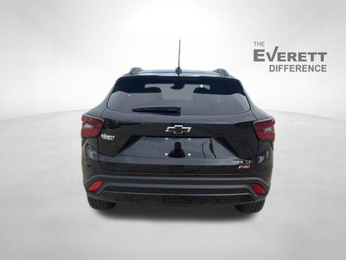 Mosaic Black Metallic 2026 Chevrolet Trax FWD 2RS