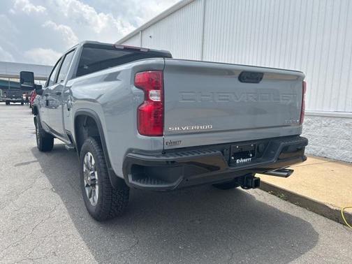 2025 Chevrolet Silverado 2500 Custom