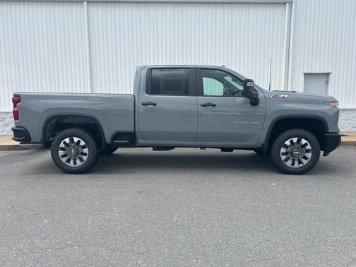2025 Chevrolet Silverado 2500 Custom