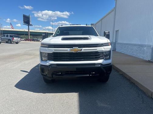 2025 Chevrolet Silverado 2500 Custom