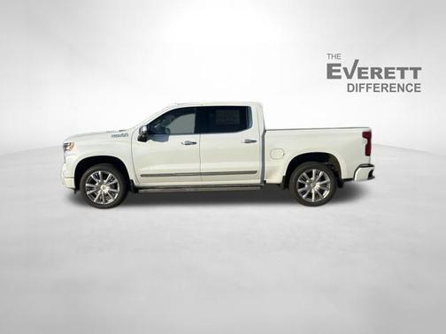 Polar White Tricoat 2026 Chevrolet Silverado 1500 High Country