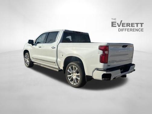 Polar White Tricoat 2026 Chevrolet Silverado 1500 High Country