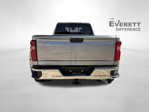 Sterling Gray Metallic 2026 Chevrolet Silverado 3500 LT