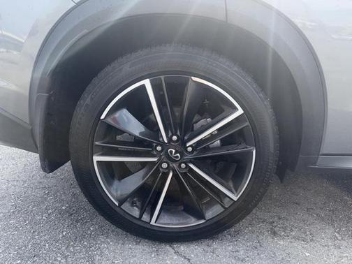 2023 INFINITI QX50 SPORT