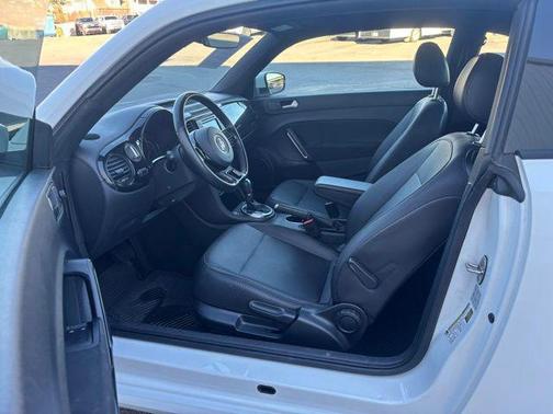 2018 Volkswagen Beetle 2.0T S