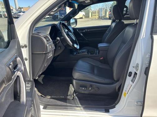 2022 Lexus GX 460 Base