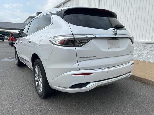 2022 Buick Enclave FWD Avenir