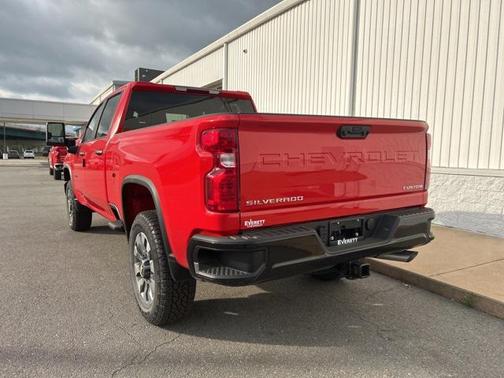 2025 Chevrolet Silverado 2500 Custom