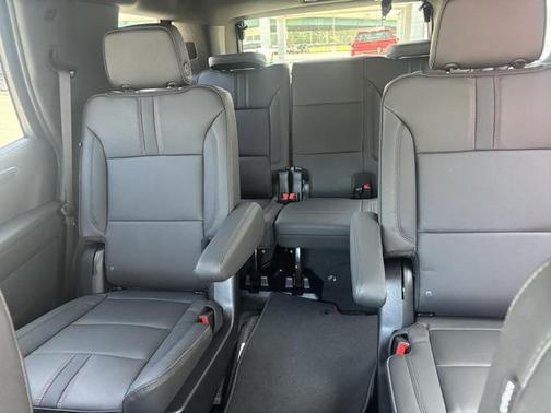 2026 Chevrolet Tahoe 4WD RST