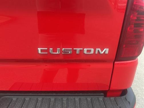 2025 Chevrolet Silverado 1500 Custom