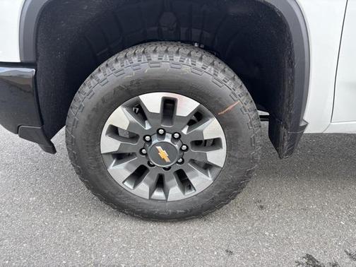 2026 Chevrolet Silverado 2500 Custom