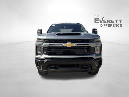 Sterling Gray Metallic 2026 Chevrolet Silverado 2500 Custom
