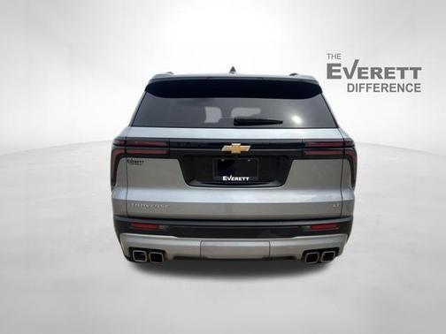Sterling Gray Metallic 2024 Chevrolet Traverse LT