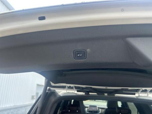 2021 Chevrolet Tahoe 4WD High Country