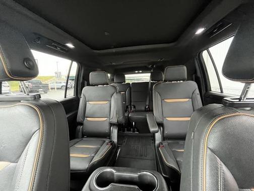 2023 GMC Yukon XL 4WD AT4