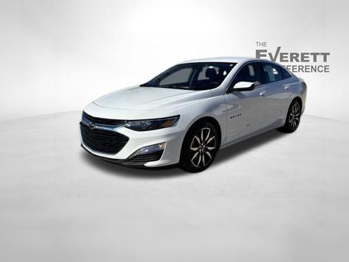 2025 Chevrolet Malibu FWD RS