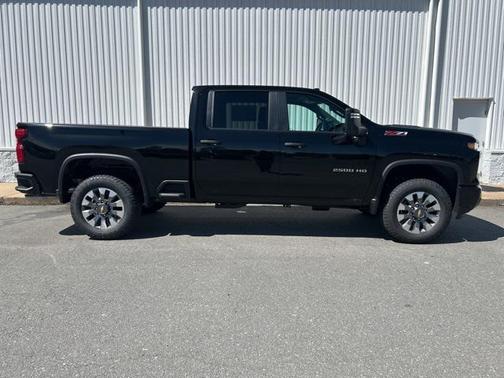 2025 Chevrolet Silverado 2500 Custom