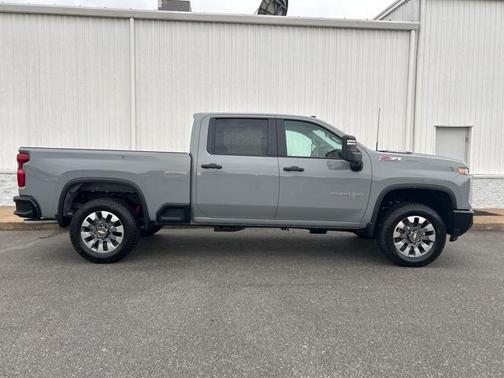 2025 Chevrolet Silverado 2500 Custom