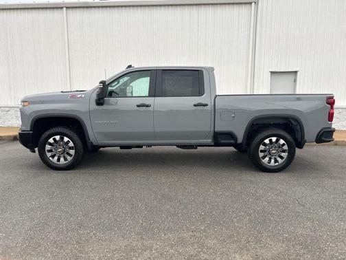 2025 Chevrolet Silverado 2500 Custom