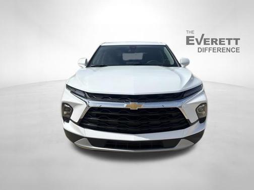 Summit White 2026 Chevrolet Blazer 2LT