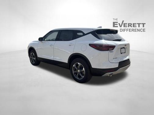 Summit White 2026 Chevrolet Blazer 2LT
